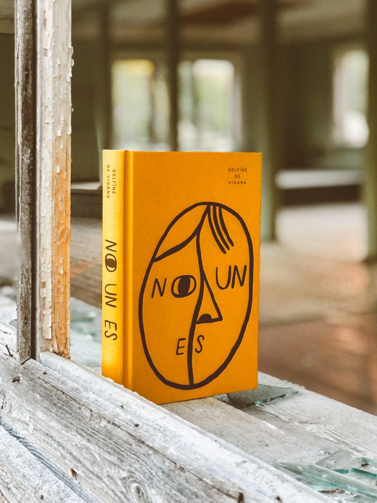 Delfīne de Vigāna «No un es»