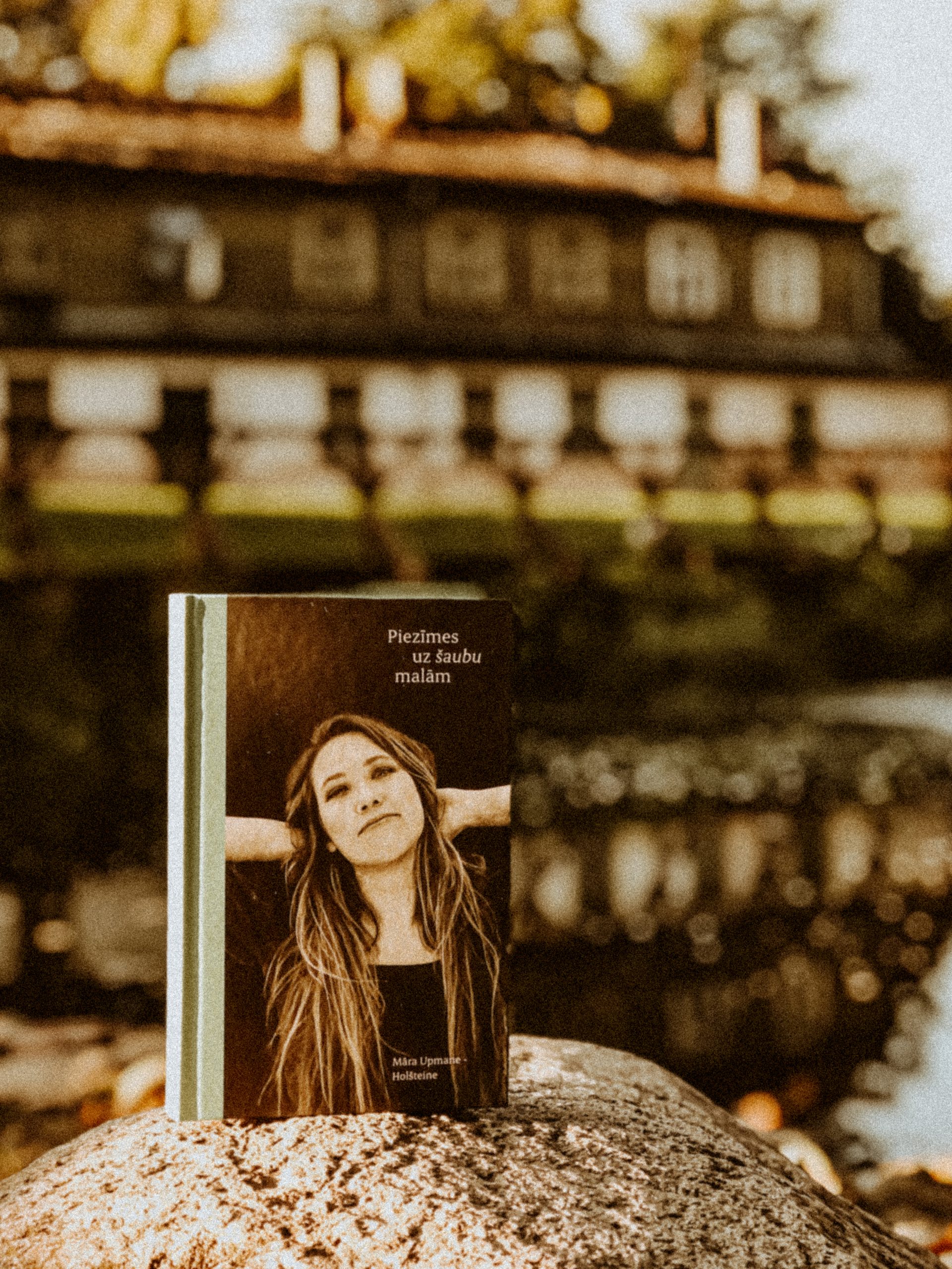 Māra Upmane-Holšteine «Piezīmes uz šaubu malām»